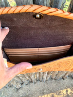 Traveler Clutch